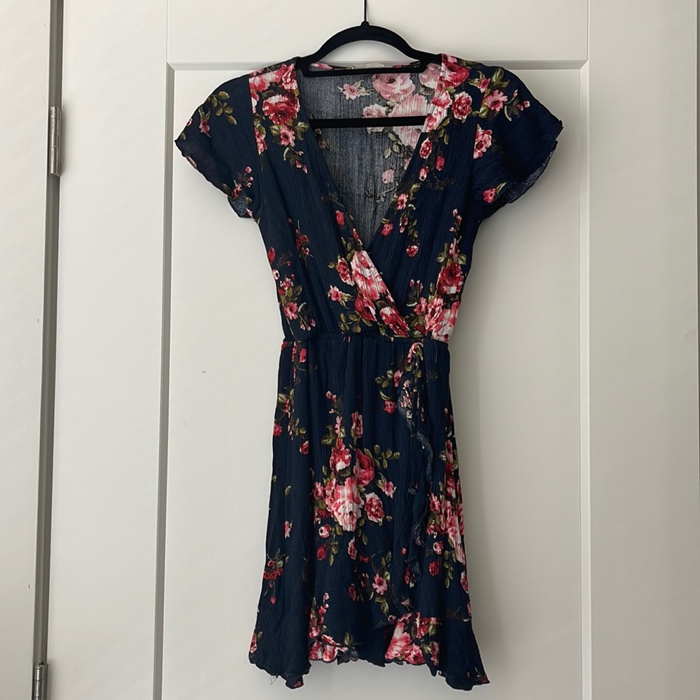 Altar’d state, xs floral, partial wrap dress